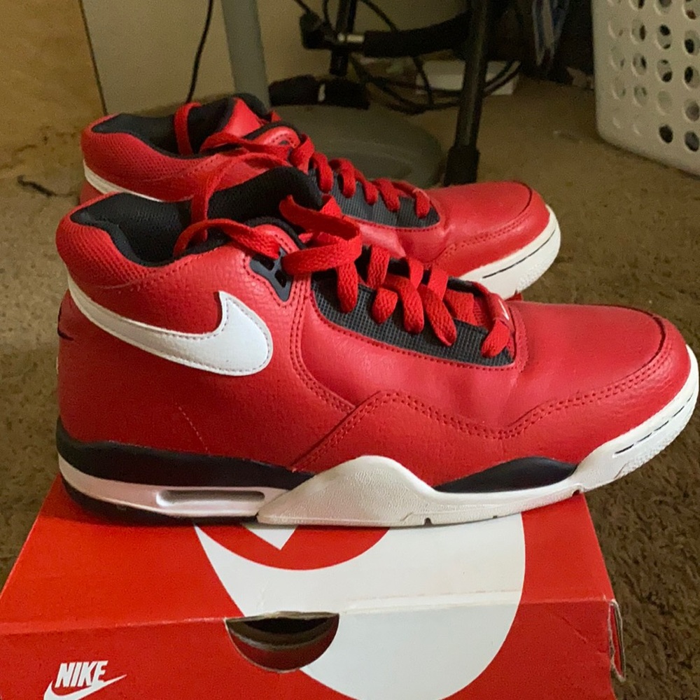 Nike flight legacy’s-slightly worn.Can be cleaned